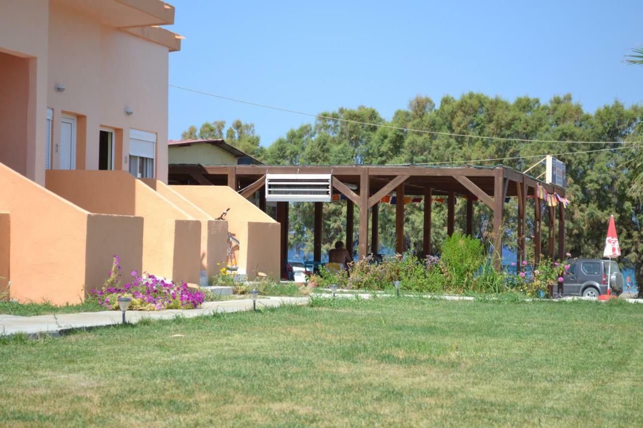 To Akrogiali Fánai Exterior photo